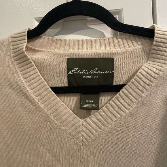 Eddie Bauer Cream V-Neck Sweater Soft Knit Classic - Picture 2 of 6